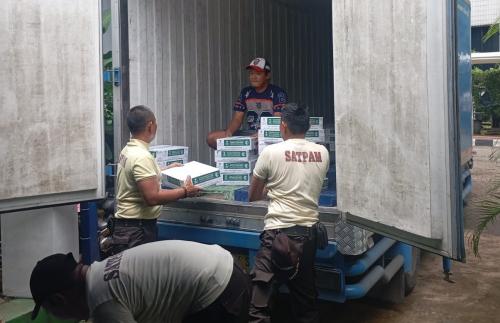 Kemenag Mulai Distribusikan 100 Ton Kurma dari Saudi, Ini Sasarannya